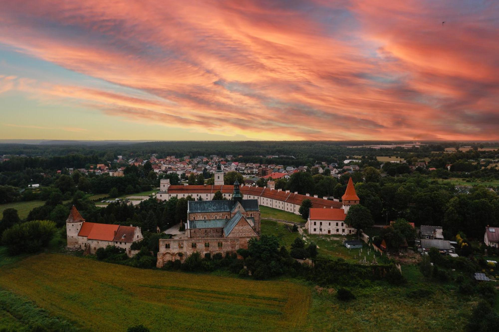 Podklasztorze 4* Сулеюв