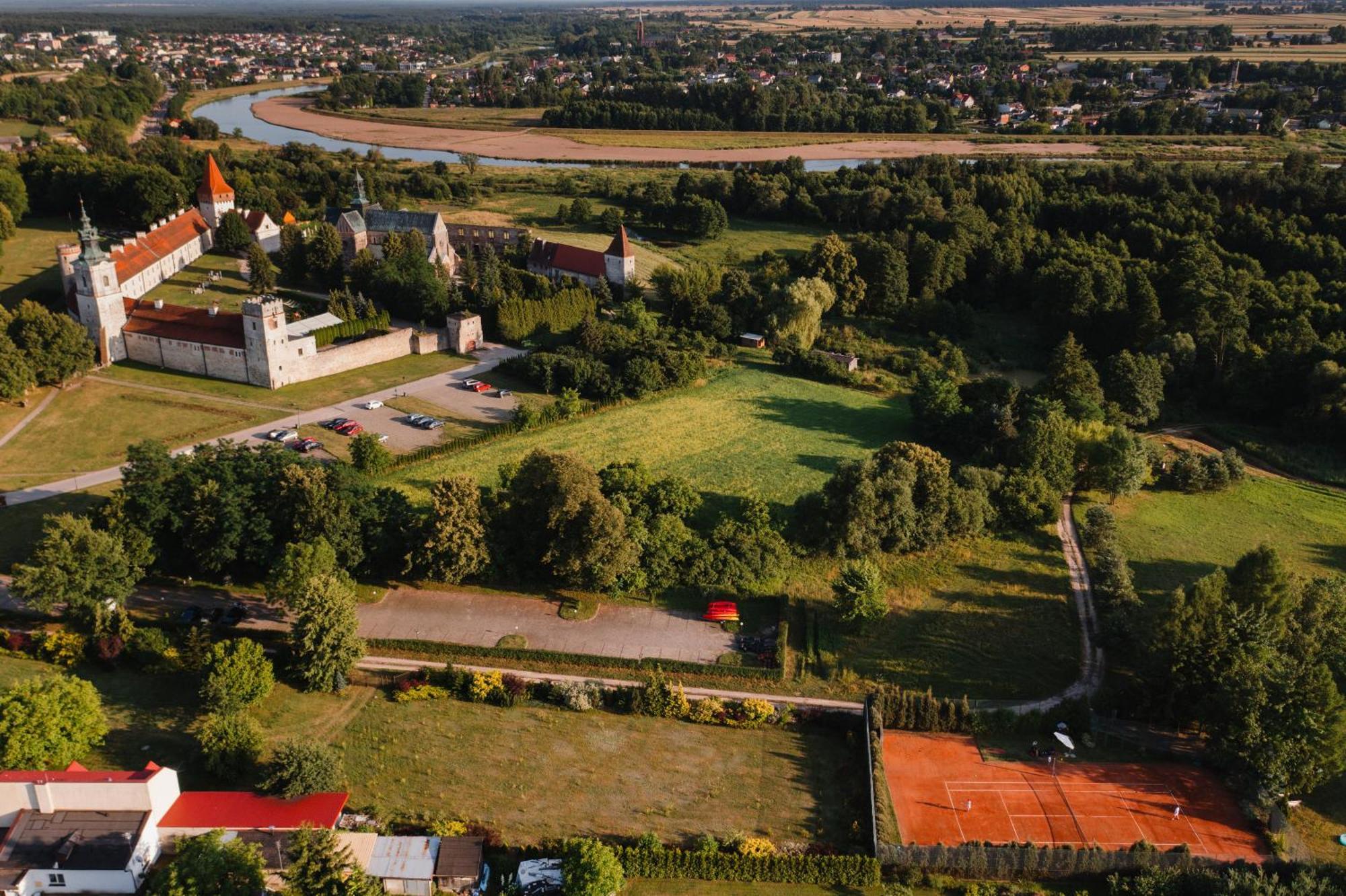 Podklasztorze Готель
